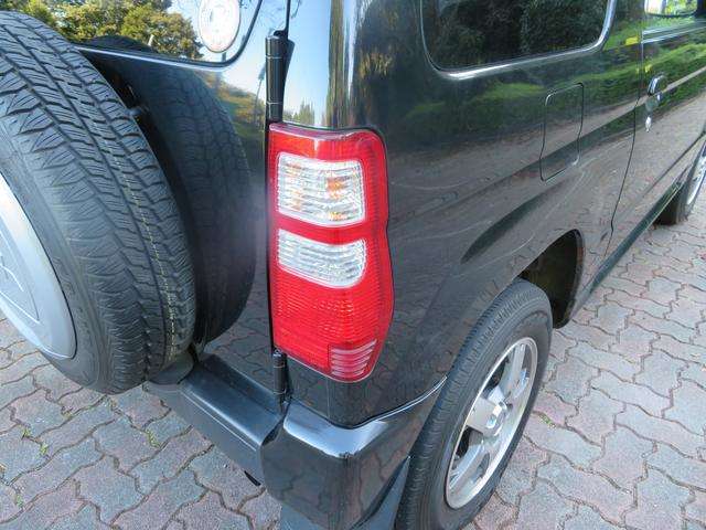 Mitsubishi Pajero Mini 12