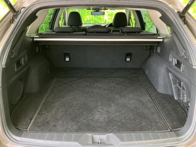 Subaru Legacy Outback 10