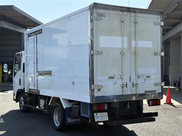Isuzu Elf 8