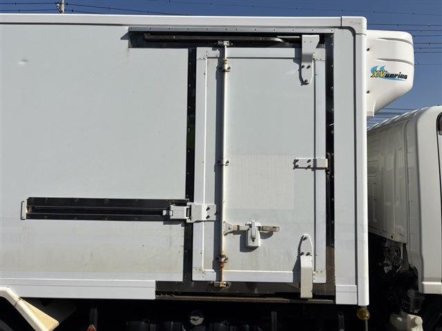 Isuzu Elf 10