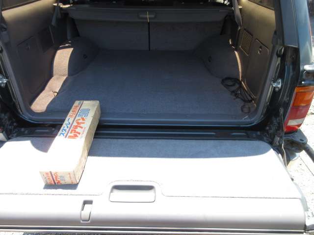 Toyota Hilux Surf 12