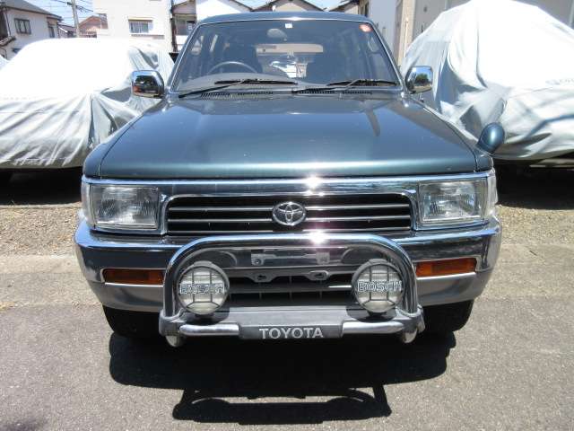 Toyota Hilux Surf 2