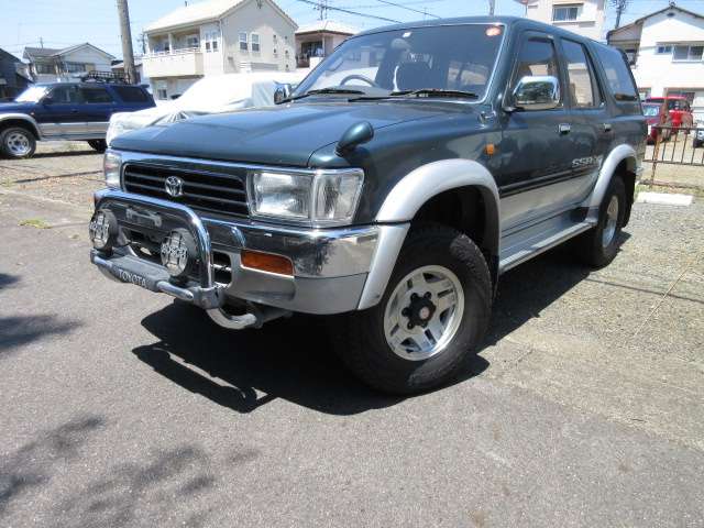 Toyota Hilux Surf 6