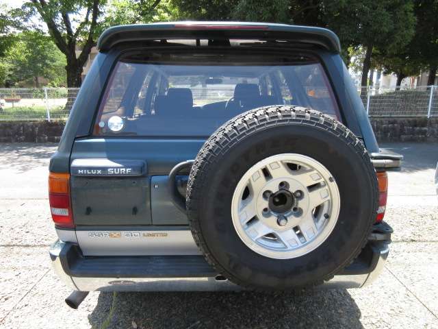 Toyota Hilux Surf 8