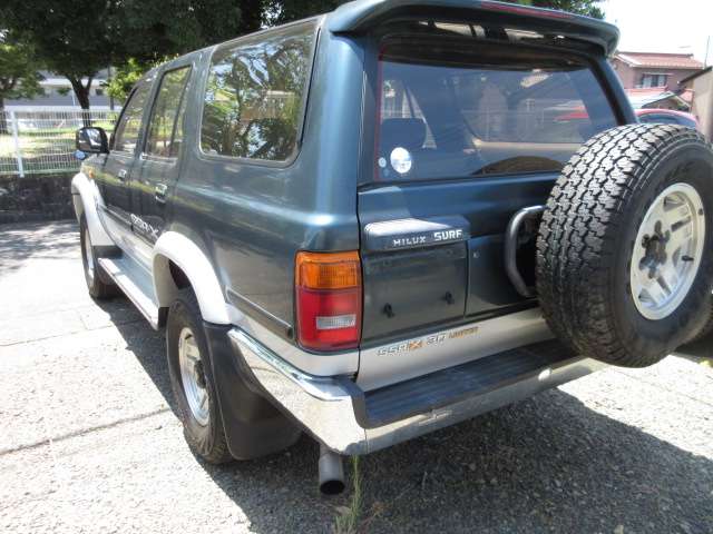 Toyota Hilux Surf 9