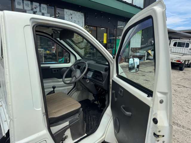 Daihatsu Midget II 5