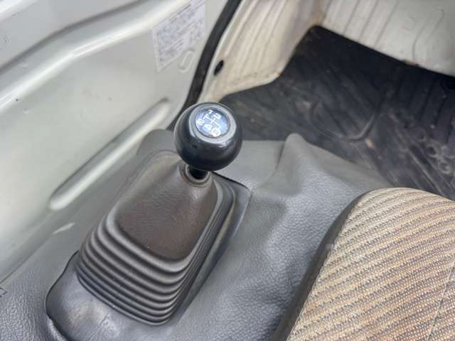Daihatsu Midget II 7