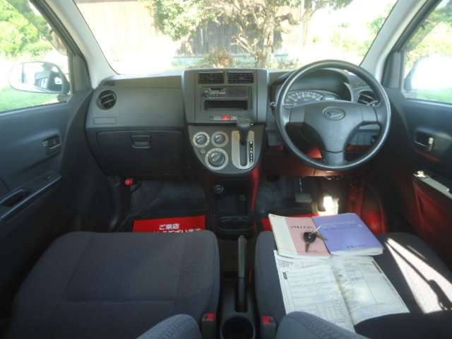 Daihatsu Mira 7