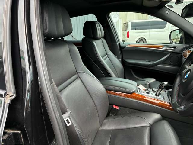 BMW X6 M 12