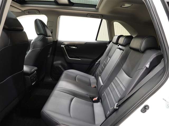 Toyota RAV4 10