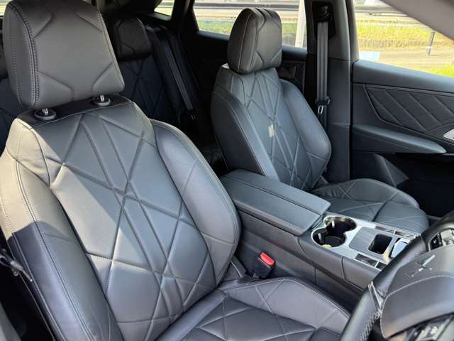 DS Automobiles DS 7 Crossback 10