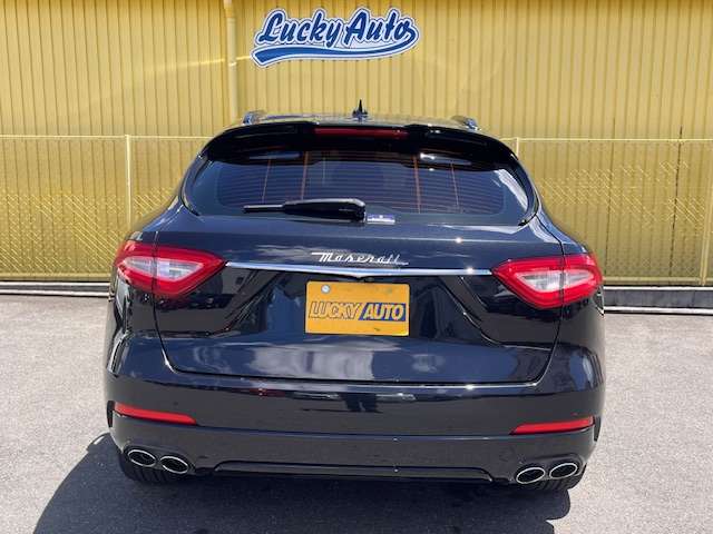 Maserati Levante 5
