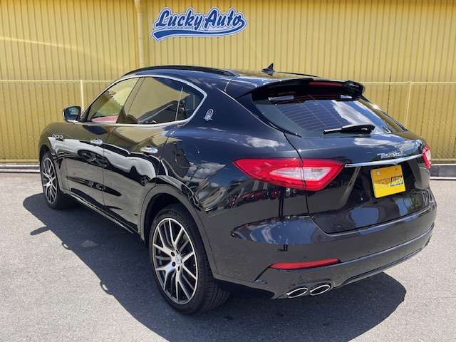 Maserati Levante 6