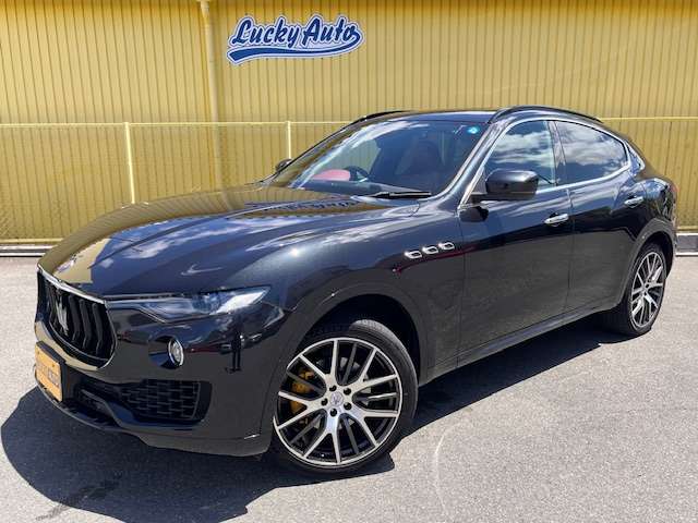 Maserati Levante 8