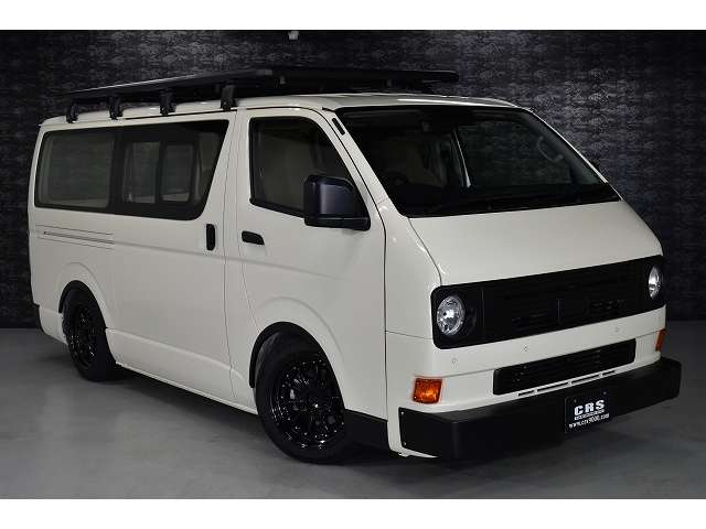 Toyota Hiace Van 8