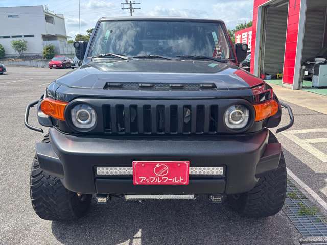Toyota FJ Cruiser 2