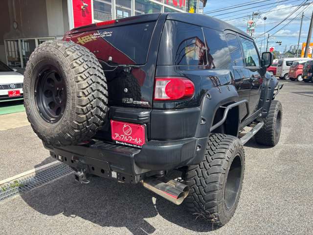 Toyota FJ Cruiser 8