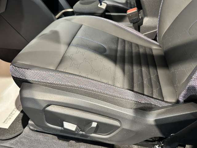 MINI Countryman 9