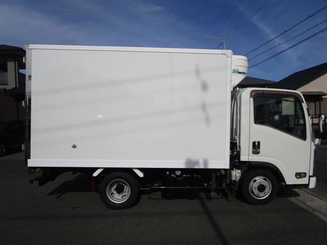 Isuzu Elf 4