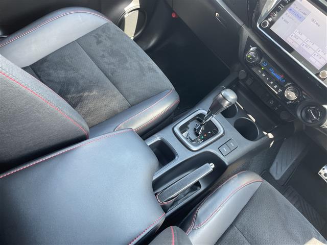 Toyota Hilux 11