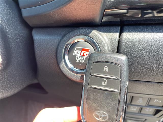 Toyota Hilux 8