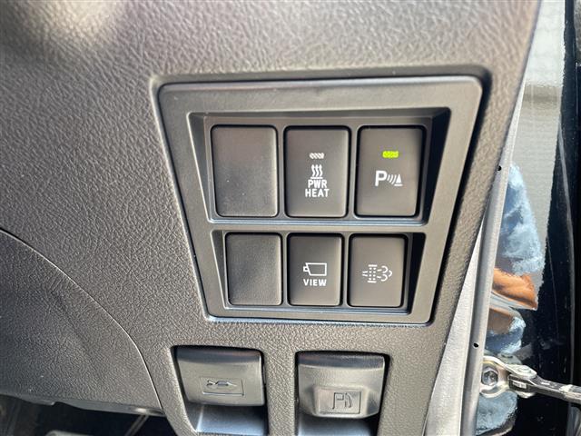 Toyota Hilux 9