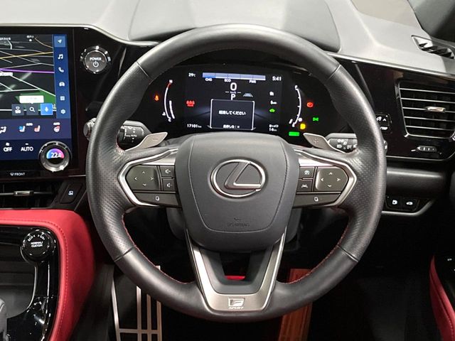 Lexus NX 8
