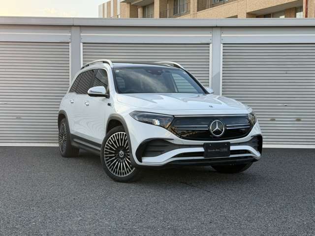 Mercedes-Benz EQB 11