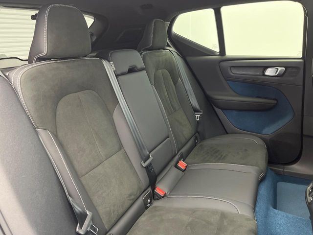 Volvo XC40リチャージ 11