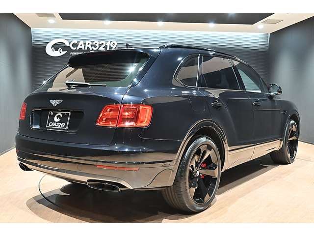 Bentley Bentayga 5