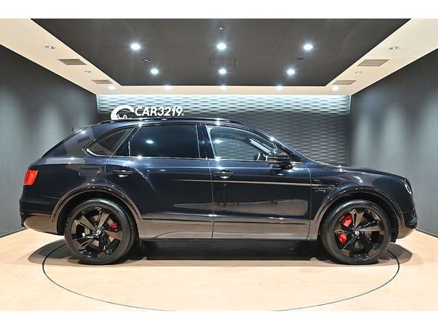 Bentley Bentayga 10