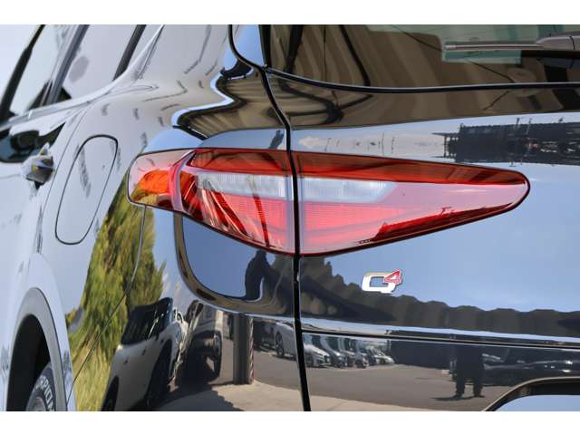 Alfa Romeo Stelvio 8