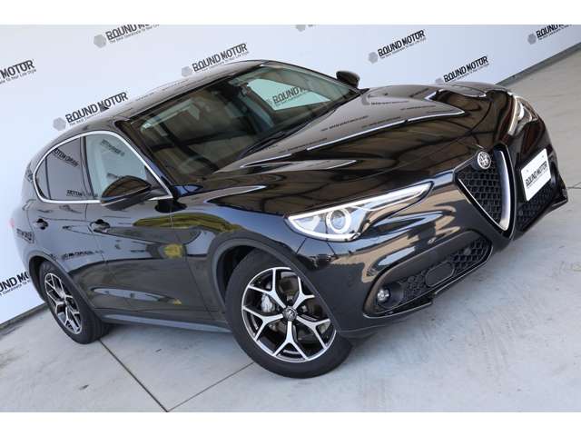 Alfa Romeo Stelvio 10
