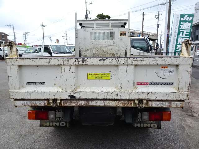 Hino Dutro 10