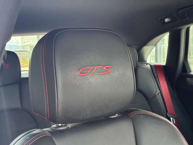 Porsche Macan 7