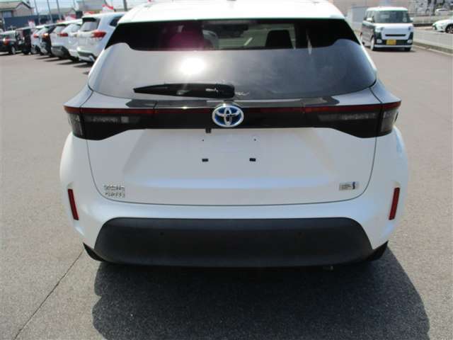 Toyota Yaris Cross 8