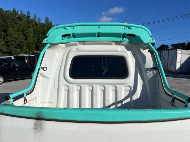 Daihatsu Hijet Deck Van 11