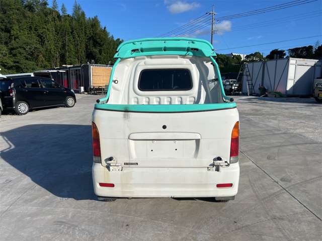 Daihatsu Hijet Deck Van 8