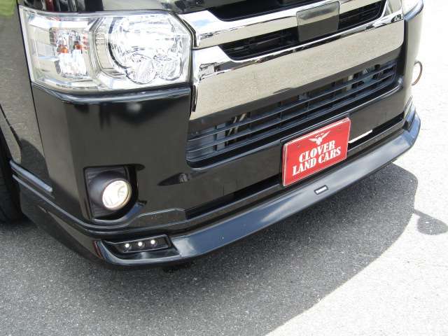 Toyota Hiace Van 12