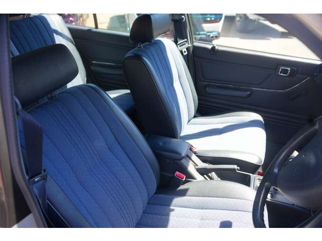 Toyota Crown Van 3