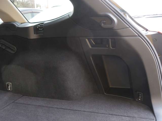 Subaru Legacy Outback 12