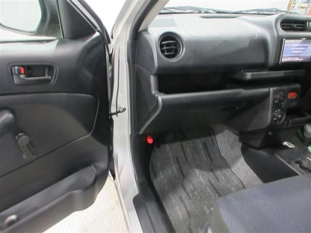 Toyota Probox Van 4