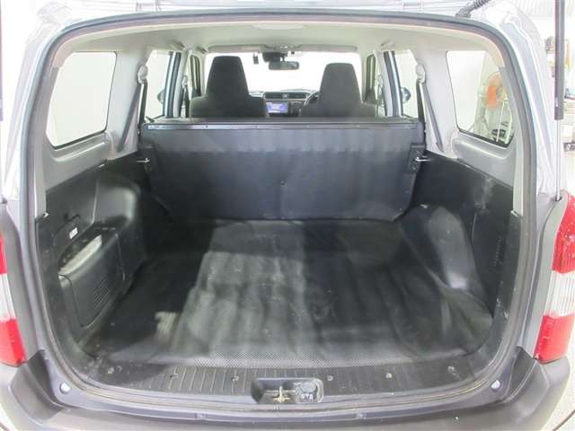 Toyota Probox Van 8