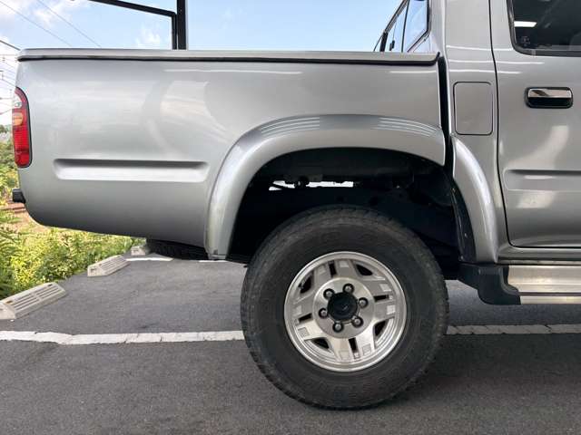 Toyota Hilux 11