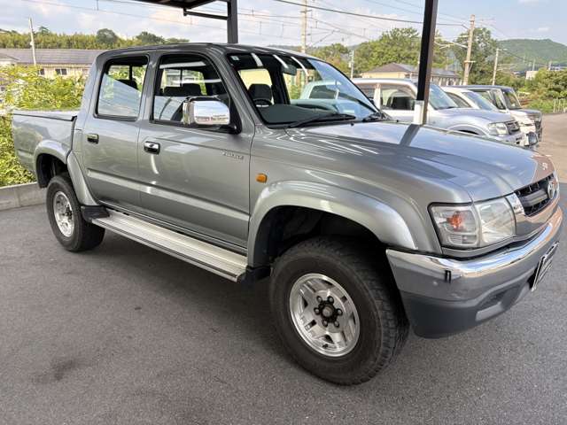 Toyota Hilux 8