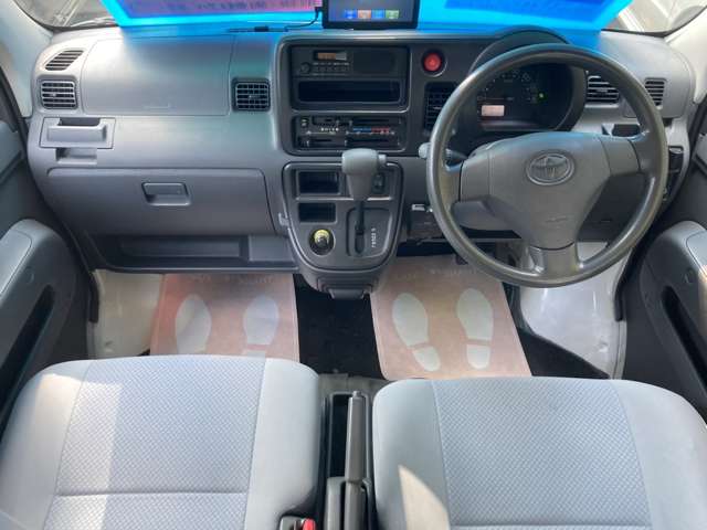 Toyota Pixis Van 12