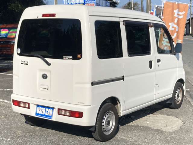 Toyota Pixis Van 8