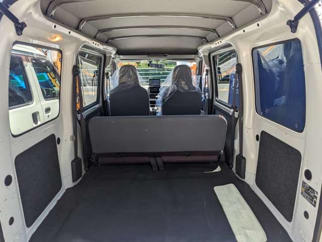 Toyota Pixis Van 11