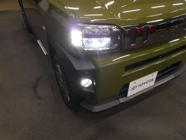 Daihatsu Taft 4