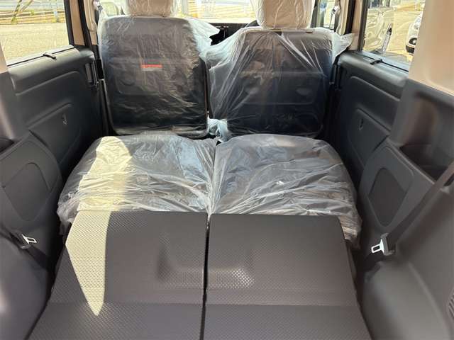 Mitsubishi Delica Mini 12